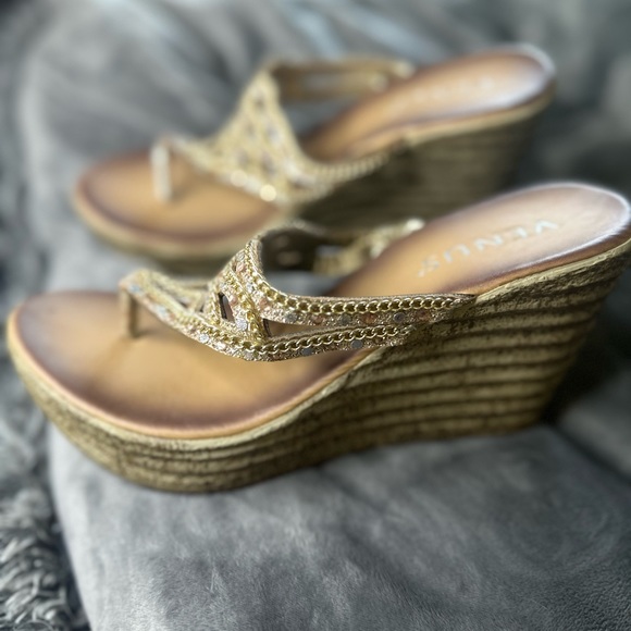 Venus sparkly thong wedge sandals, never worn - Picture 4 of 4